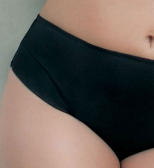Černé zeštihlující plavkové kalhotky TRIOLA 91615